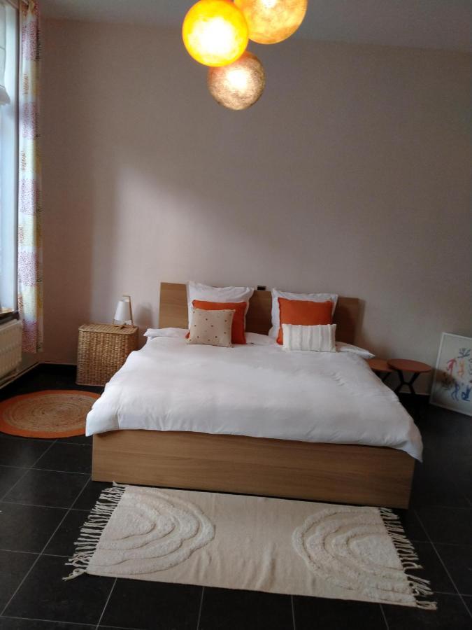'nulle Part Ailleurs' Apartment Dinant
